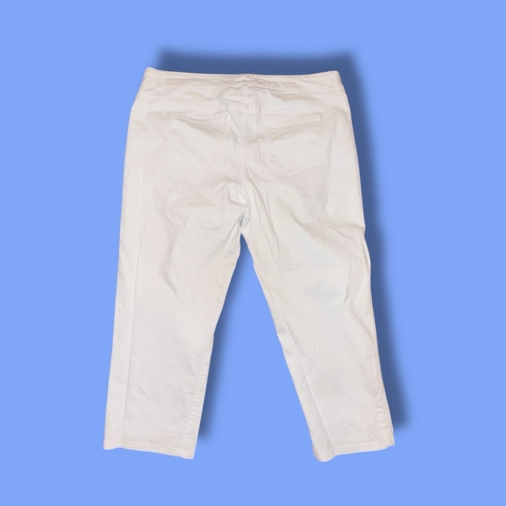 LANE BRYANT Girlfriend Distressed Cropped Jeans - White Plus 18 - Picture 6 of 10